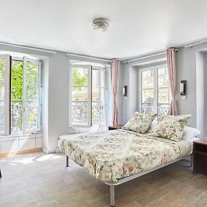 Hotell Le Petit Borda, Paris